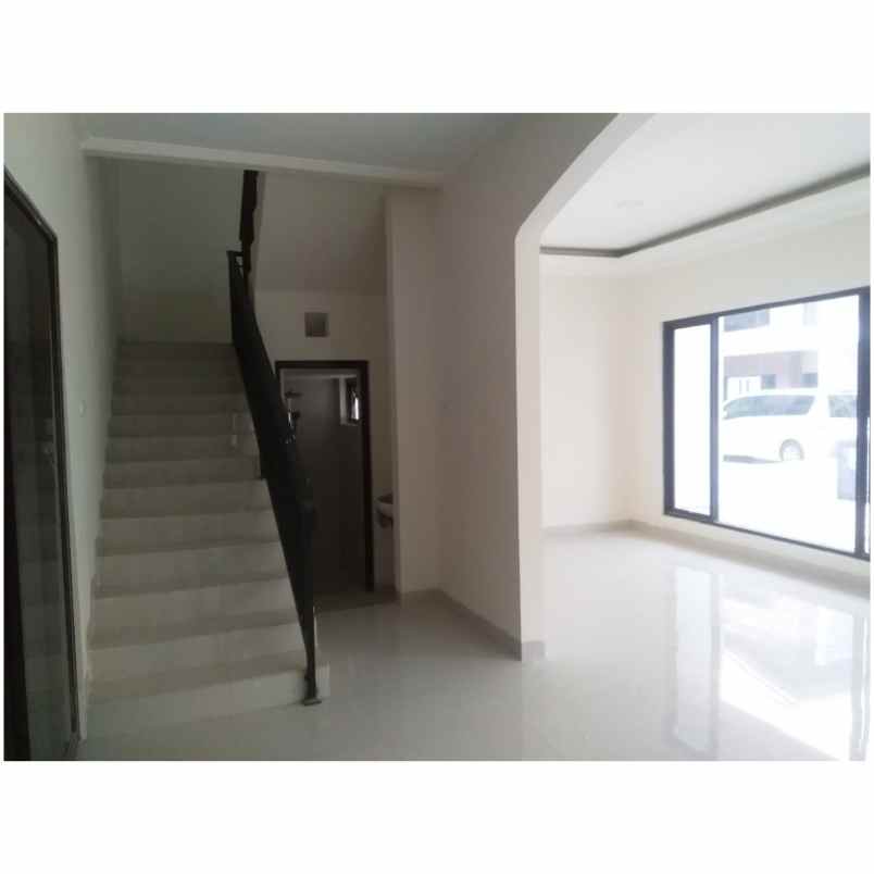 rumah jl pratama raya kav deplu