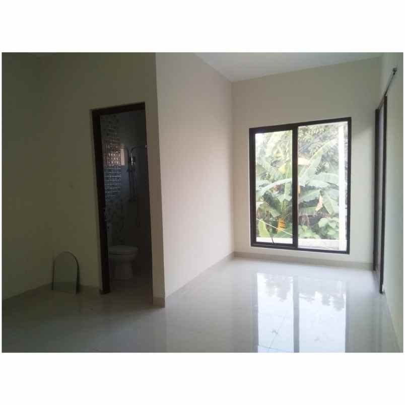 rumah jl pratama raya kav deplu