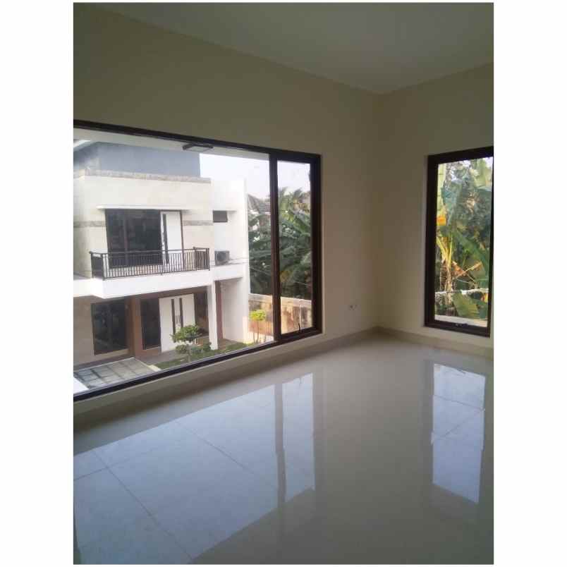 rumah jl pratama raya kav deplu