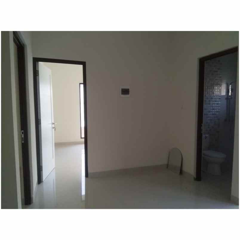 rumah jl pratama raya kav deplu