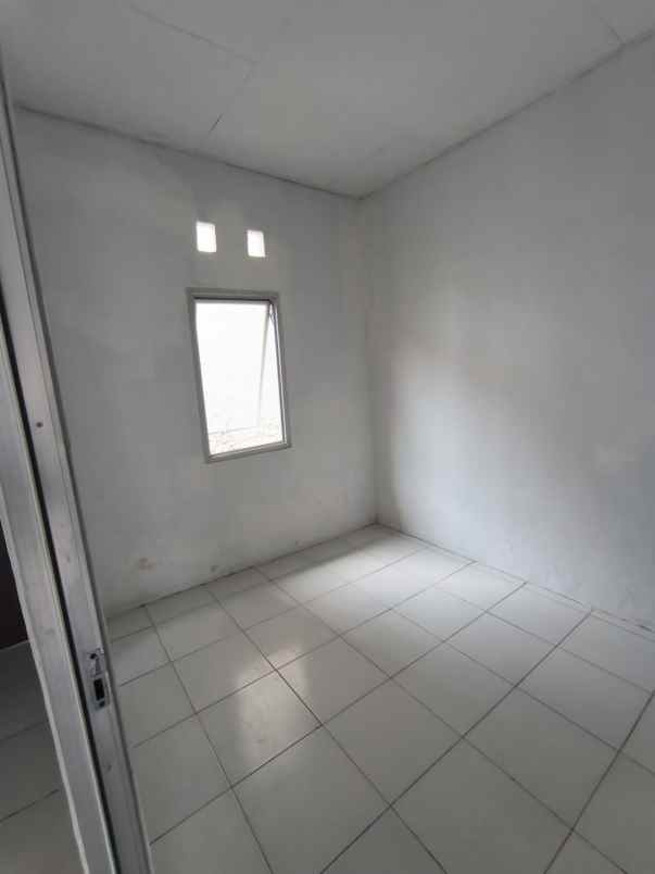 rumah jl raya cibenda desa