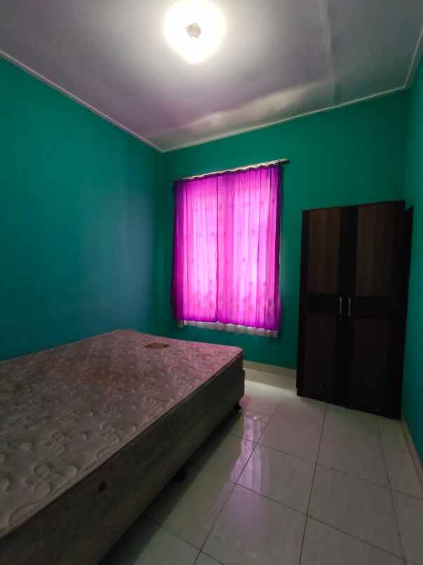 rumah jl raya kodau bekasi kota