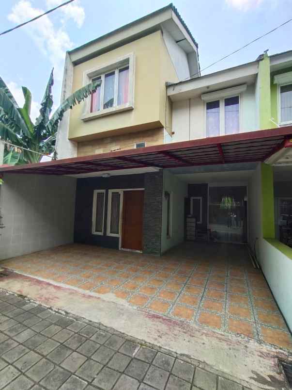 rumah jl raya kodau bekasi kota