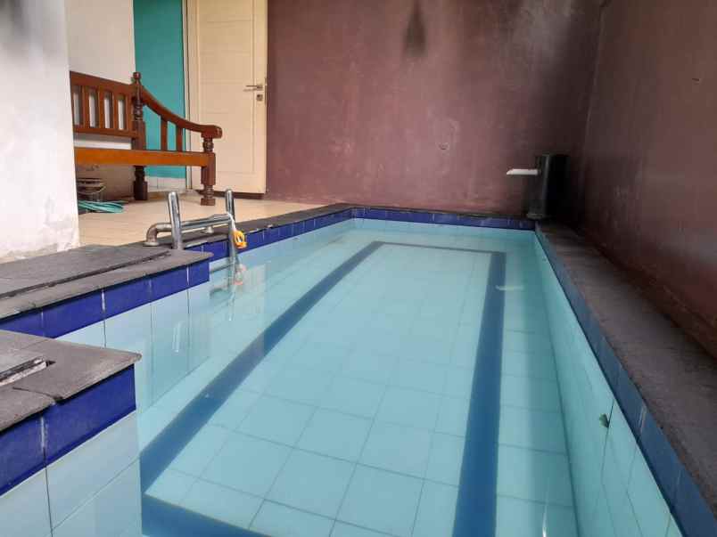 rumah jl raya kodau bekasi kota