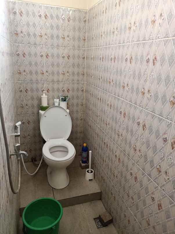 rumah jl sangkuriang barat 2