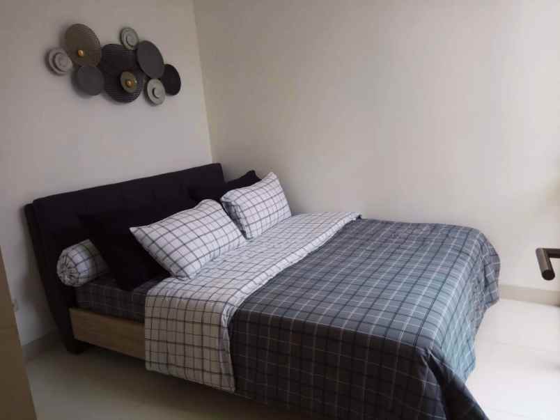 rumah jln raya muchtar sawangan