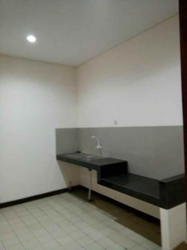 rumah komplek muara baru