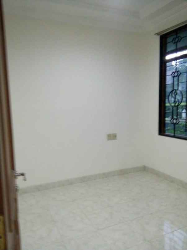 rumah komplek muara baru