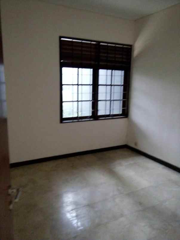 rumah komplek muara baru