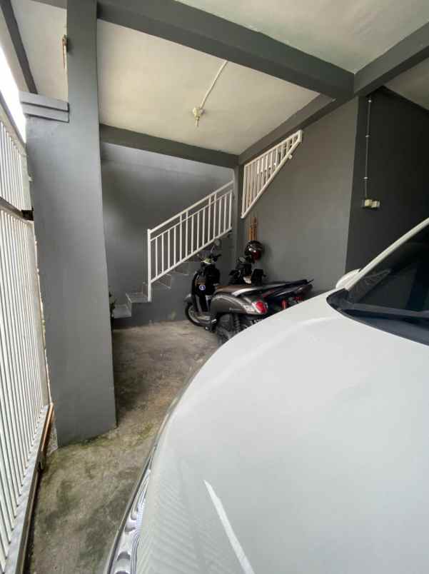 rumah komplek sariwangi akses jalan mudah siap huni