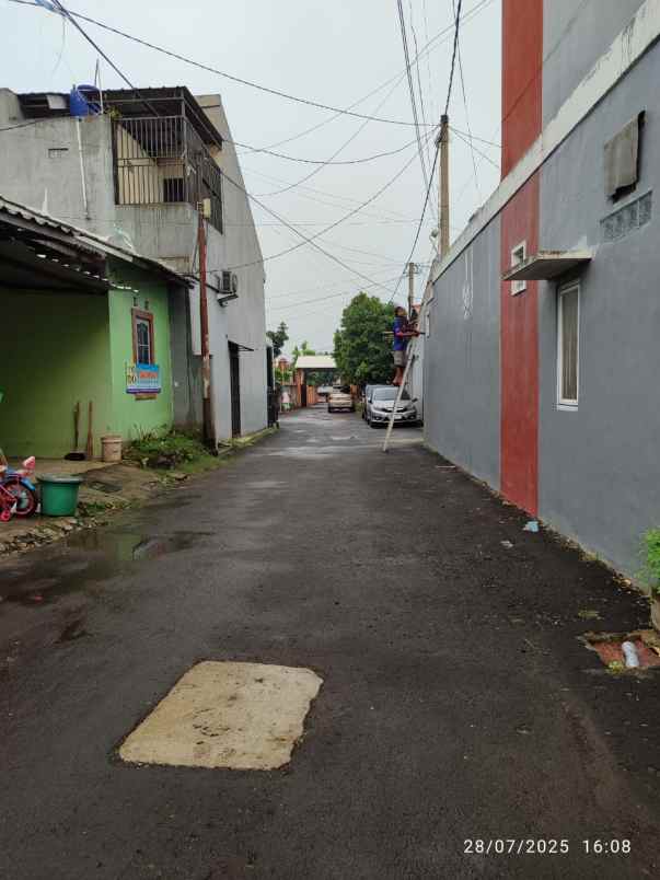 rumah luas 3 kt akses tol krukut depok