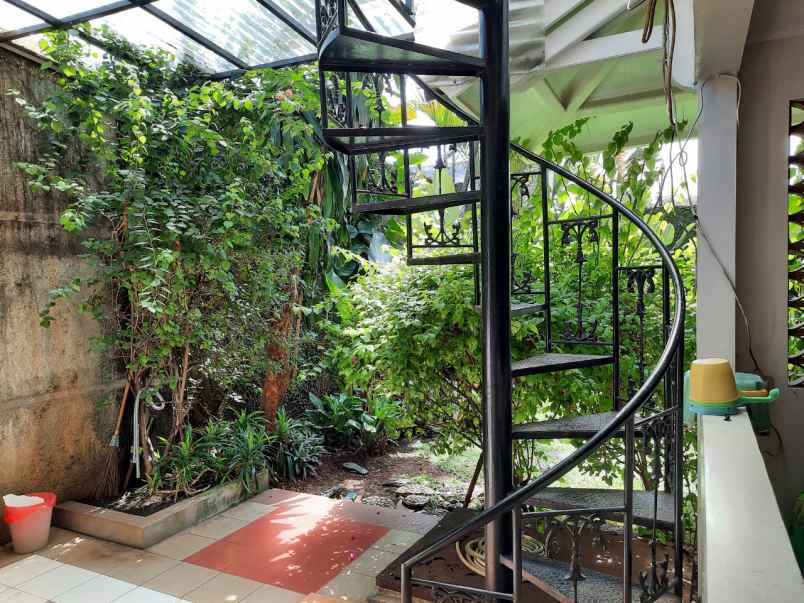 rumah megapolitan cinere