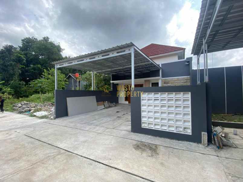 rumah modern baru siap huni di widodomartani