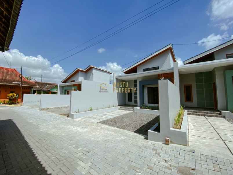 rumah murah tanah luas di barat candi prambanan sleman