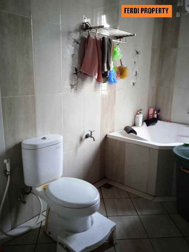 rumah perumahan bukit golf