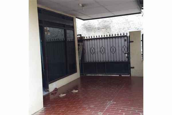 rumah petukangan pesanggrahan