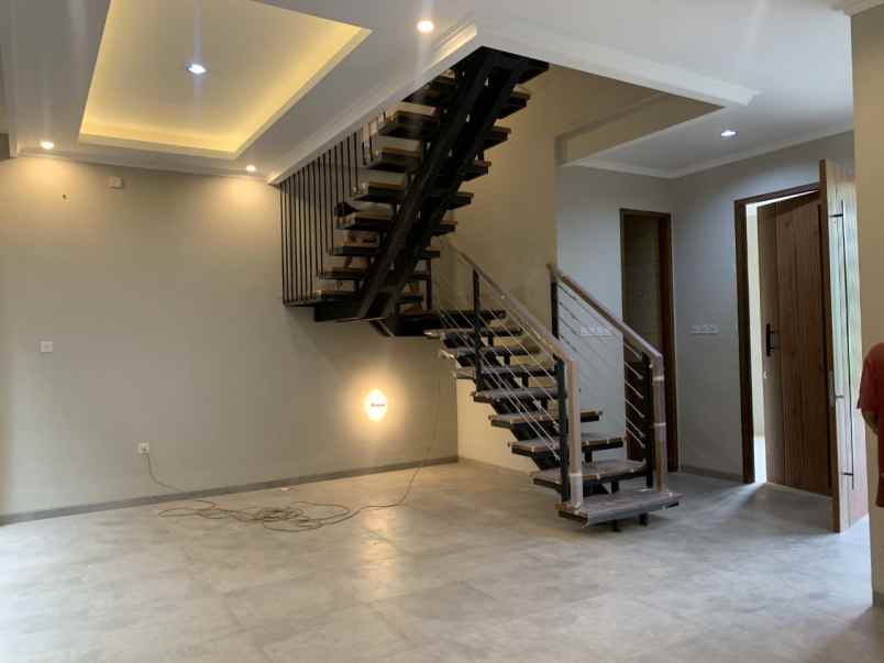 rumah rasa villa di dago bandung utara