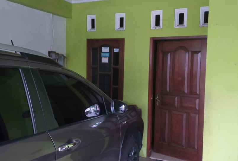 rumah rasamala banyumanik semarang