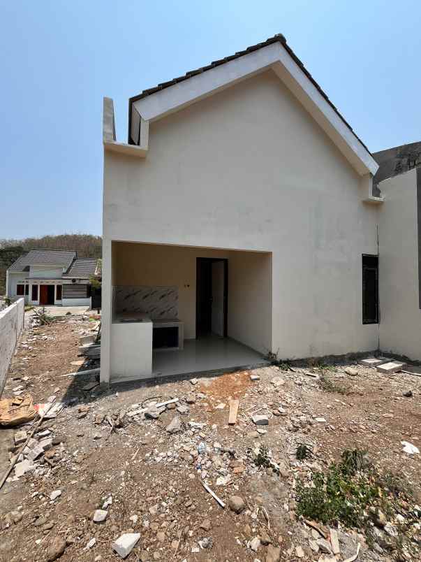 rumah ready siap huni