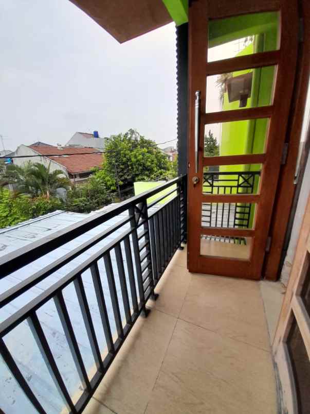 rumah second dalam komplek marinir pondok kelapa