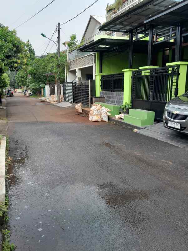 rumah second dalam komplek marinir pondok kelapa