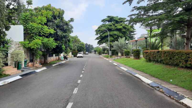 rumah second siap huni di sakura regency3 bekasi