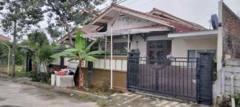 rumah second terawat di cinere depok