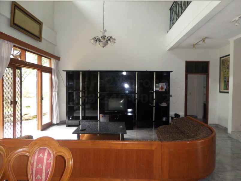 rumah setrasari setramurni