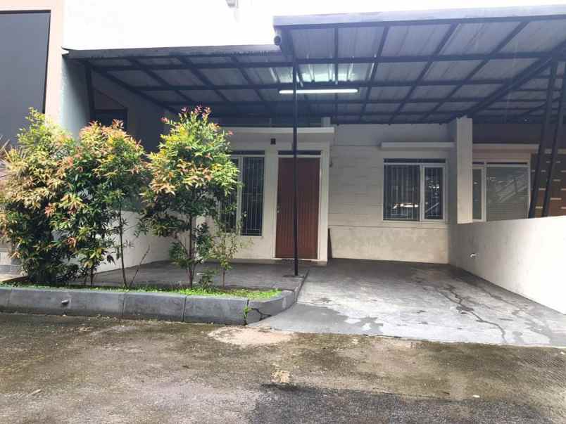 rumah shm 1lantai lokasi cluster di antapani bandung
