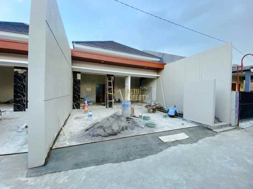 rumah siap huni dekat exit tol jogja solo di kalasan