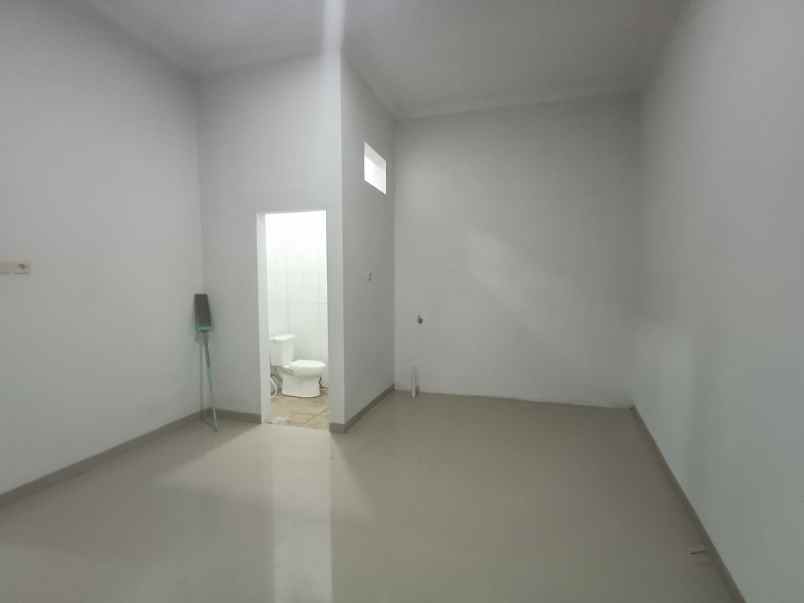 rumah siap huni di perumahan mijen semarang