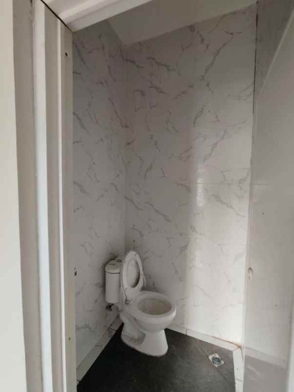 rumah town house 2 lantai di cilodong depok