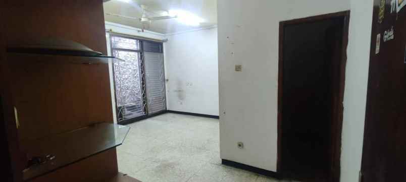sewa rumah komersil di cempaka putih tengah cempaka