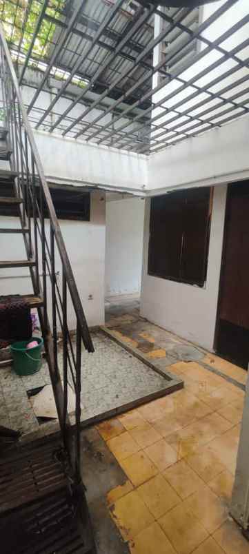 sewa rumah komersil di cempaka putih tengah cempaka