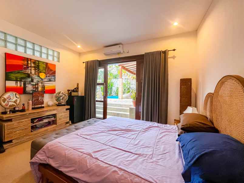 stunning villa dekat sidewalk jimbaran bali