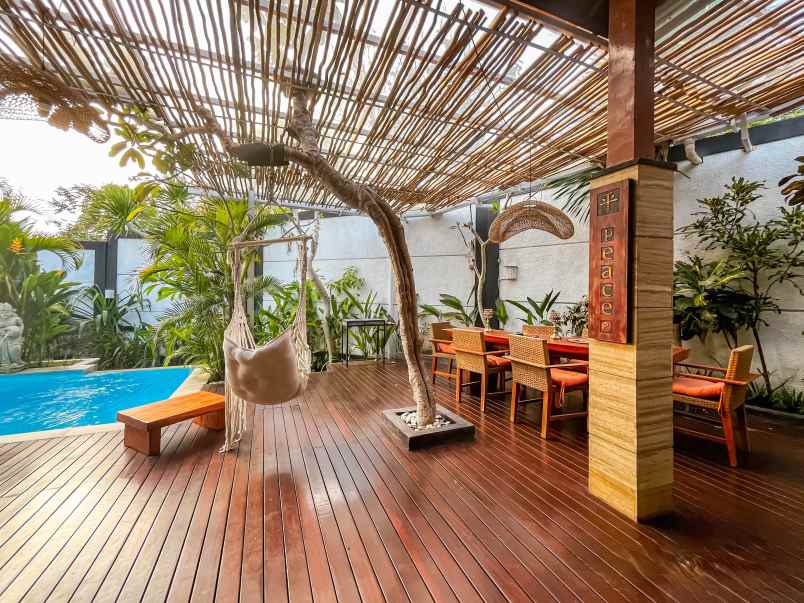 stunning villa dekat sidewalk jimbaran bali