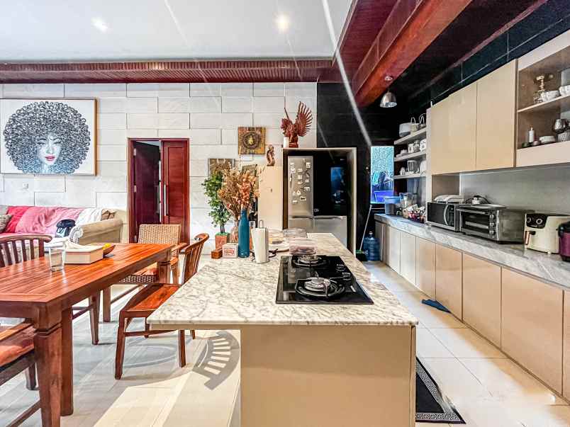 stunning villa dekat sidewalk jimbaran bali