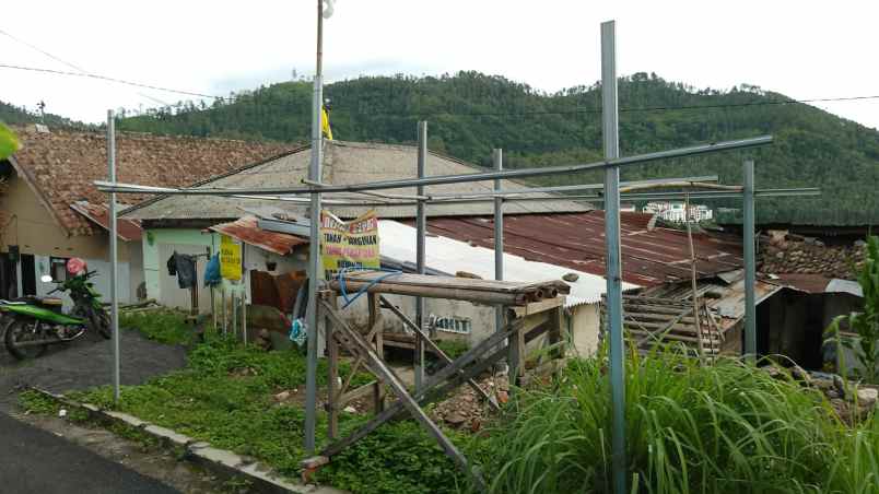 tanah di jalan flamboyan atas batu dijual cepat