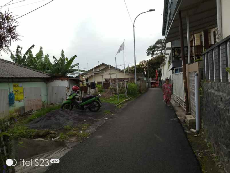 tanah di jalan flamboyan atas batu dijual cepat