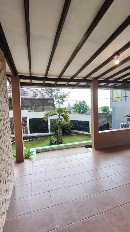 villa muzakier cisarua puncak