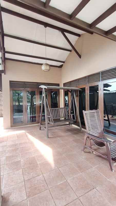 villa muzakier cisarua puncak