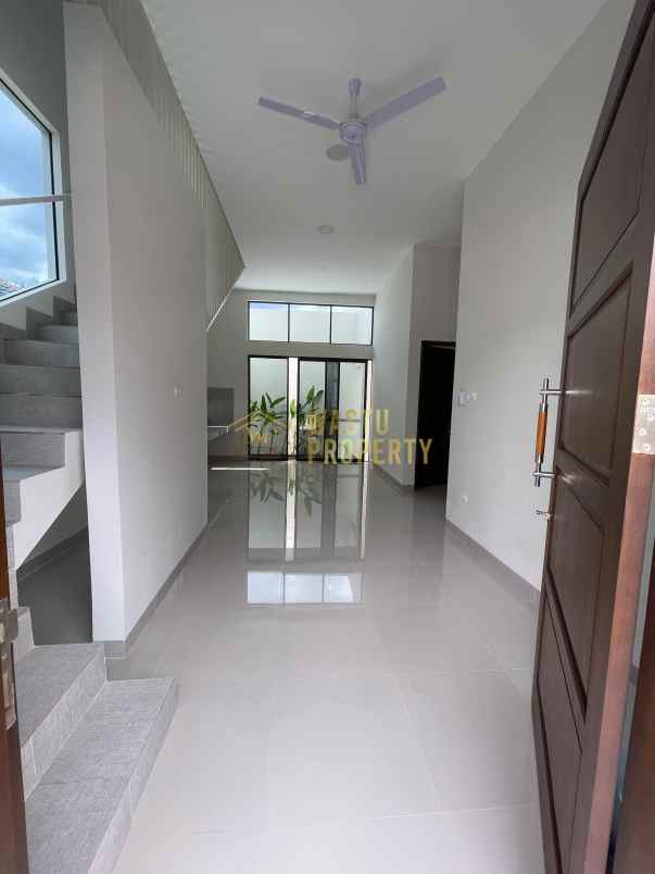 1 unit rumah siap huni 4 kamar tidur di depok sleman