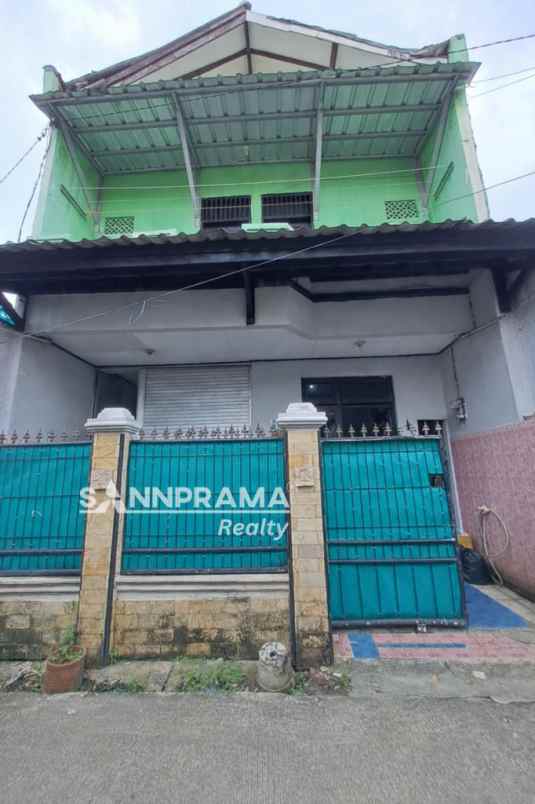 2 lantai siap huni strategis di sukmajaya depok rinlin