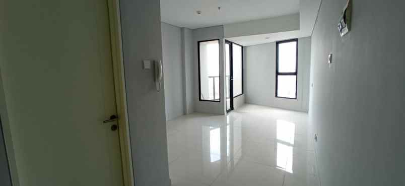 belleview type studio kosongan lantai 18 view city