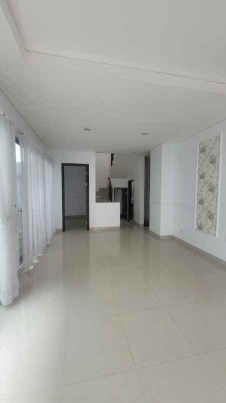 di jual rumah cluster luxmore greenwich bsd city