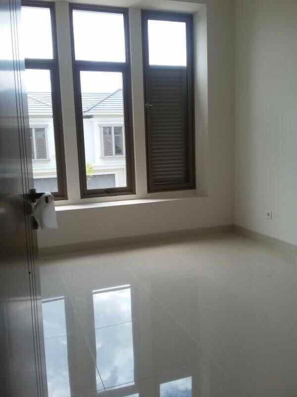 di jual rumah cluster luxmore greenwich bsd city