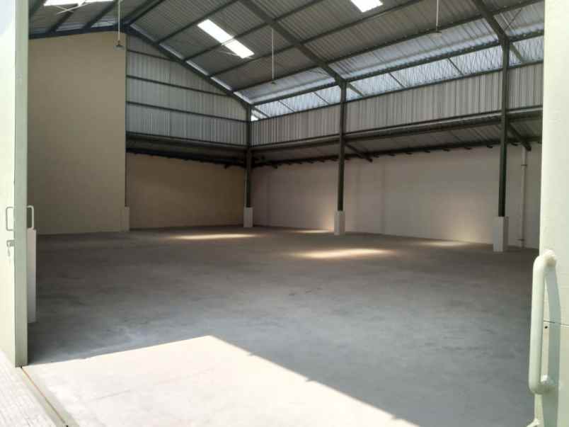 di sewakan gudang lokasi strategis di pandaan