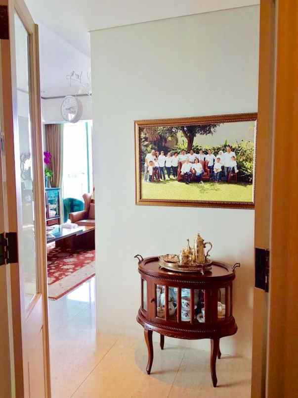 dijual apartemen kemang village tower tiffany bangka