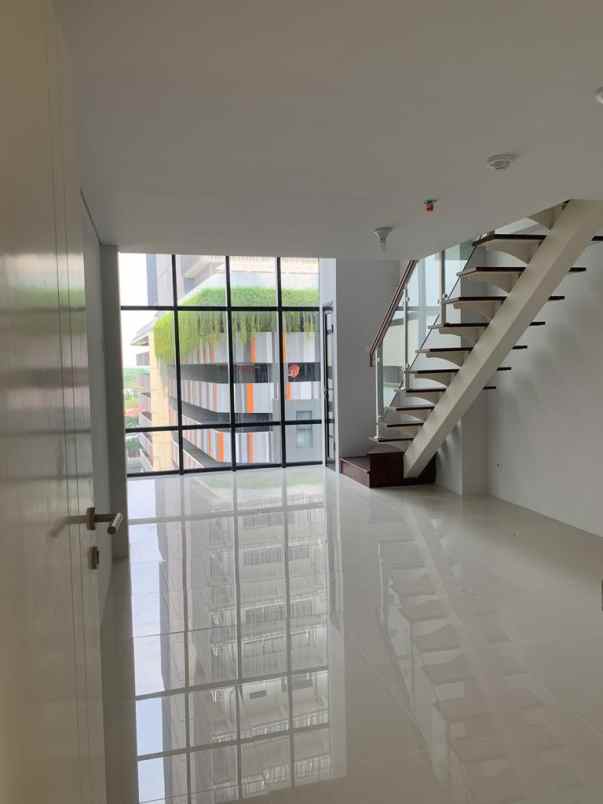 dijual apartemen universitas ciputra surabaya