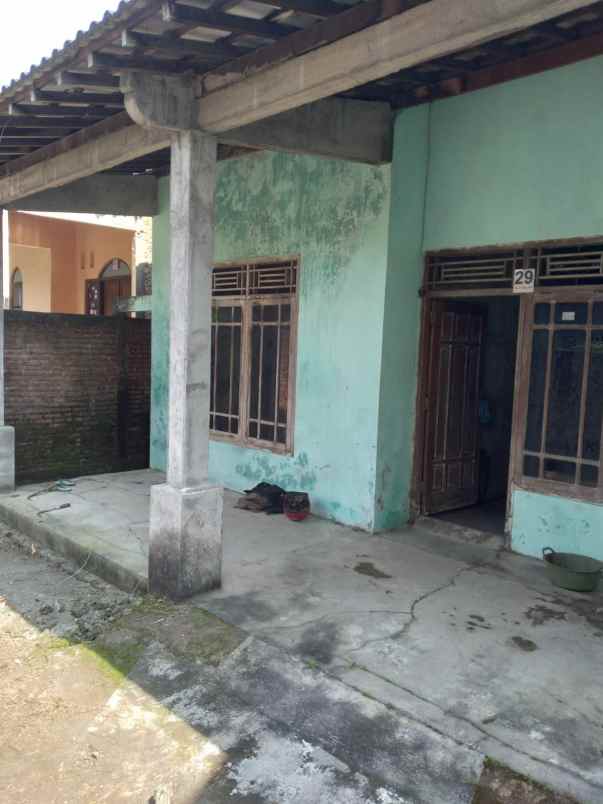 dijual cepat butuh uang bisa nego aman anti banjir